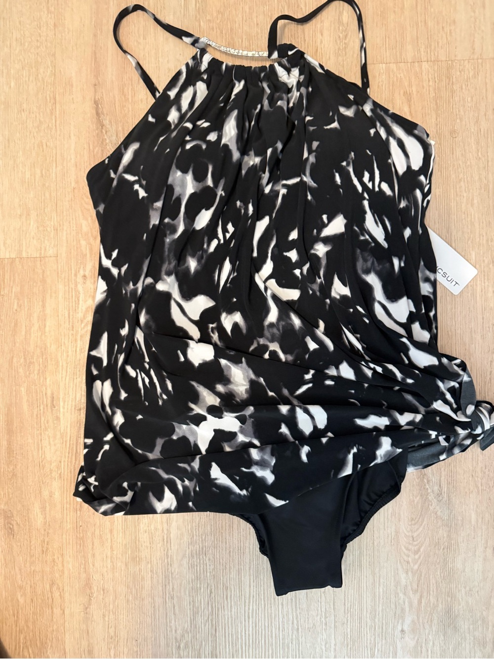 Magic Suit Black & White Print One-Piece Swimsuit